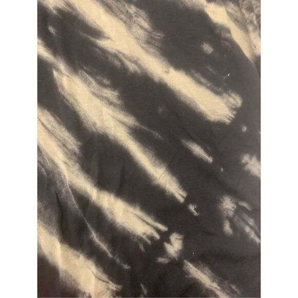 Tie Dye Studded T-shirt - Picture 7 of 9